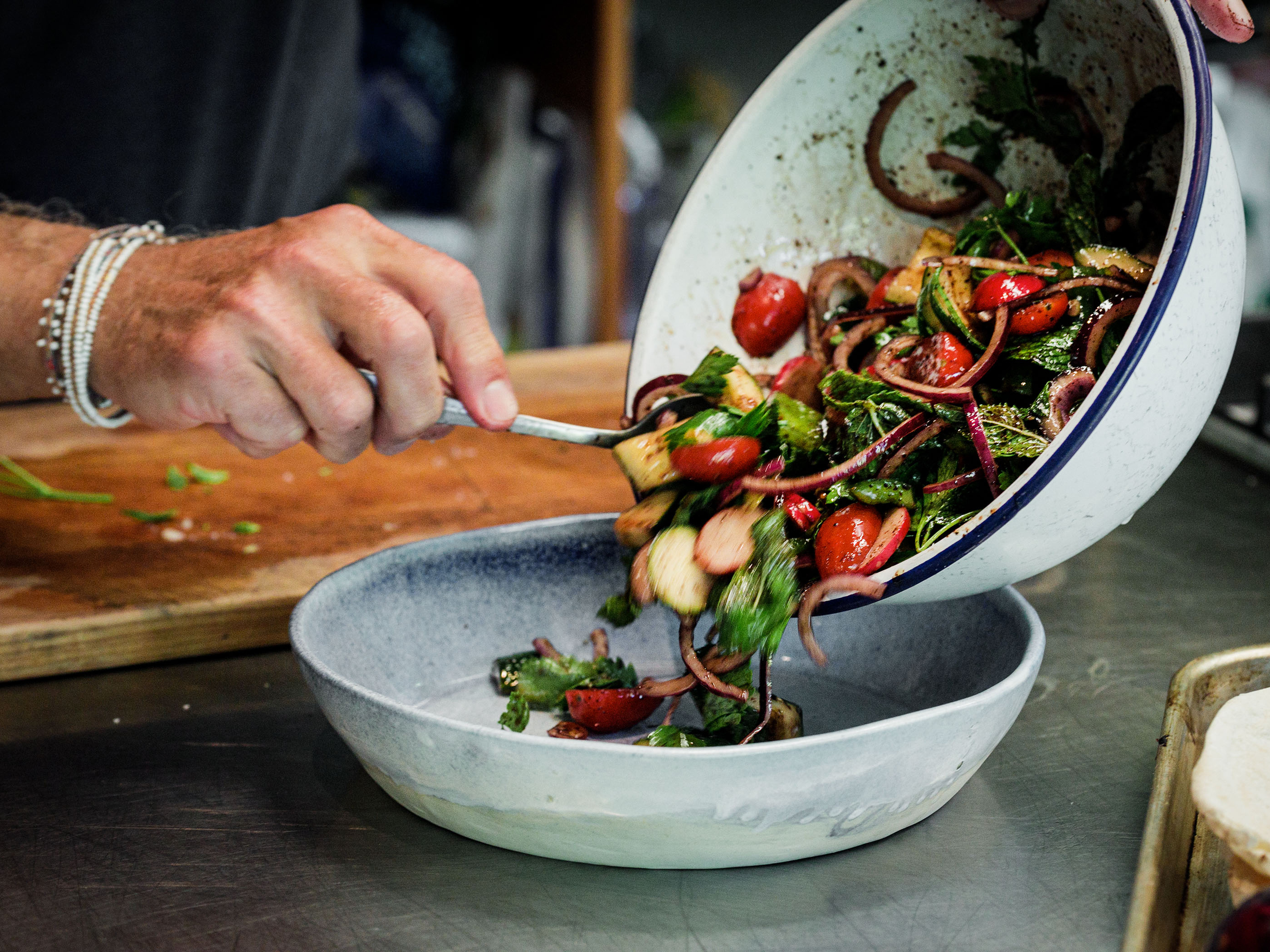 Schritt 1: Salat Fattoush zusammenstellen