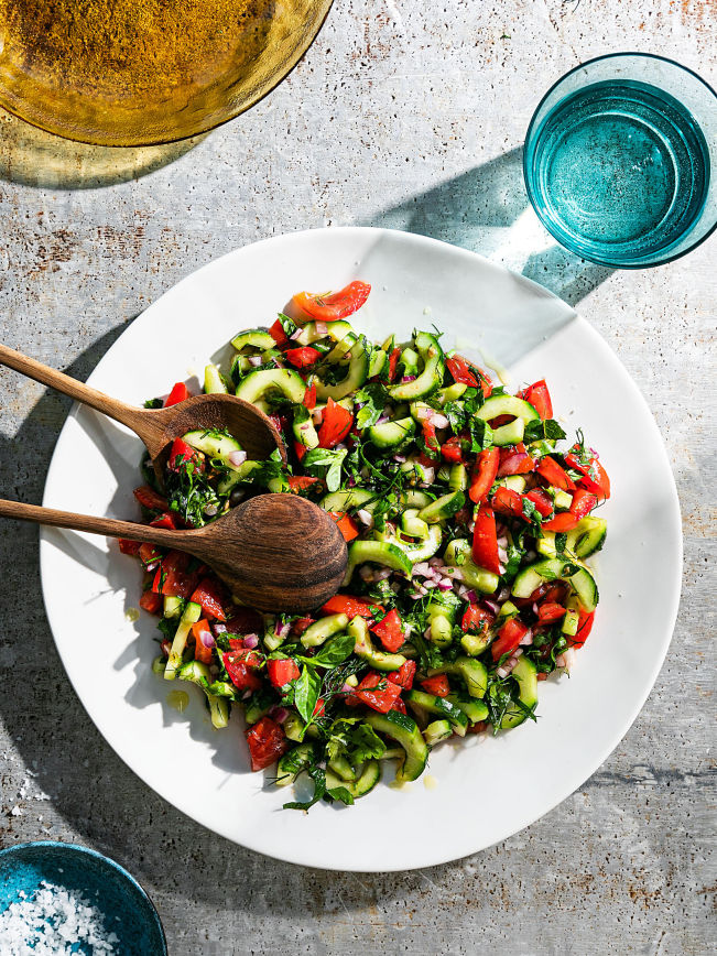 Persischer Gurken-Tomaten-Zwiebel Salat Rezept 