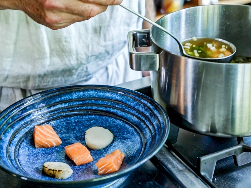 Schritt 3: Kombu Dashi mit Seafood vollenden