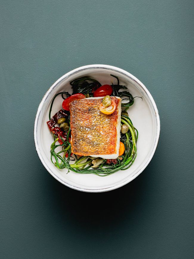 Gebratenes Zanderfilet mit Mönchsbart und Tomaten Rezept Gebratenes Zanderfilet mit Mönchsbart und Tomaten Rezept