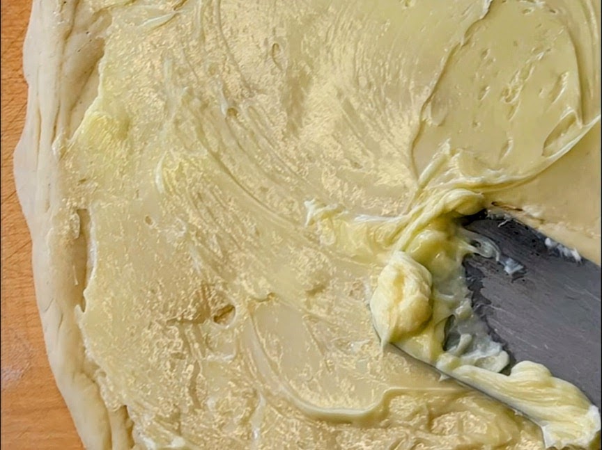 Schritt 2: Zimtschnecken formen