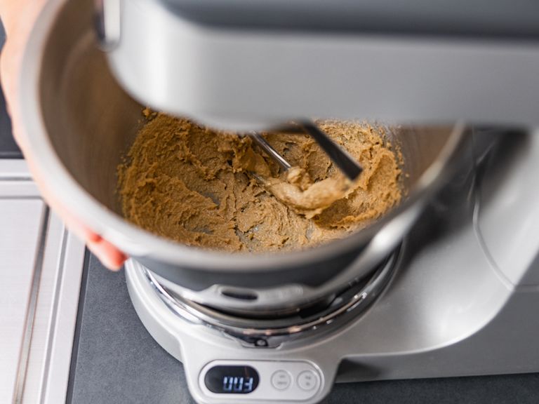 Schritt 4: Ei und Zucker schlagen Schritt 4: Ei und Zucker schlagen