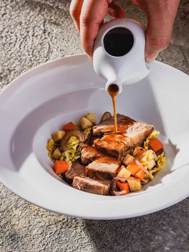 Siedfleisch Suppe mit Wurzelgemüse und Sherry Rezept Siedfleisch Suppe mit Wurzelgemüse und Sherry Rezept