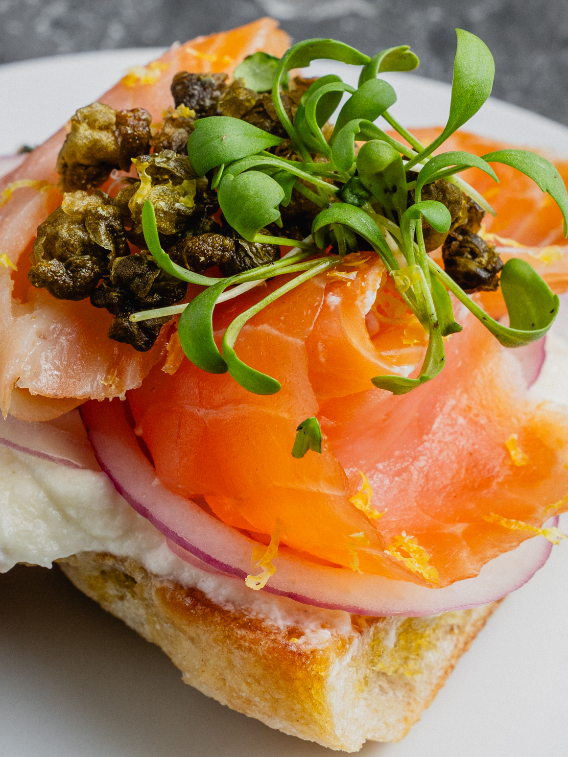 Bruschetta mit geräuchertem Lachs und Meerrettichschaum Rezept 2