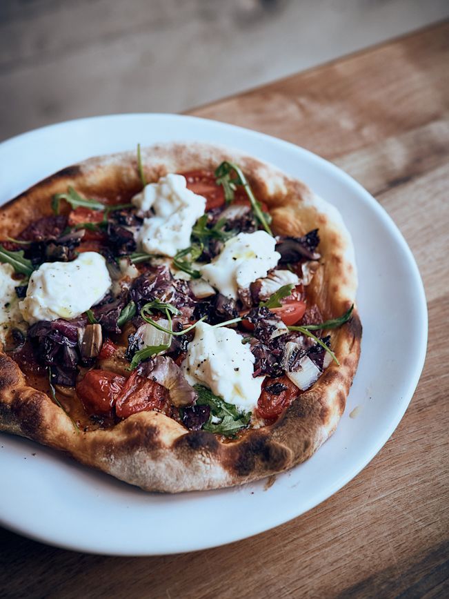 Pizza Bufala mit Radicchio Rosso Tomaten Rezept 1 Pizza Bufala mit Radicchio Rosso Tomaten Rezept 1