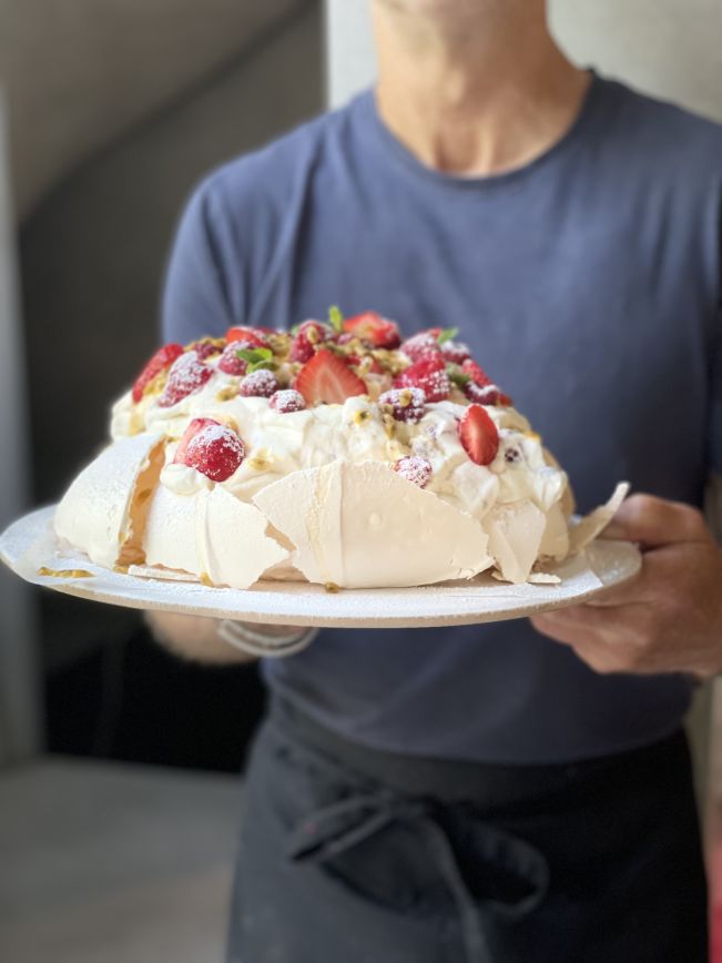 Pavlova mit Beeren und Passionsfrucht Rezept 9