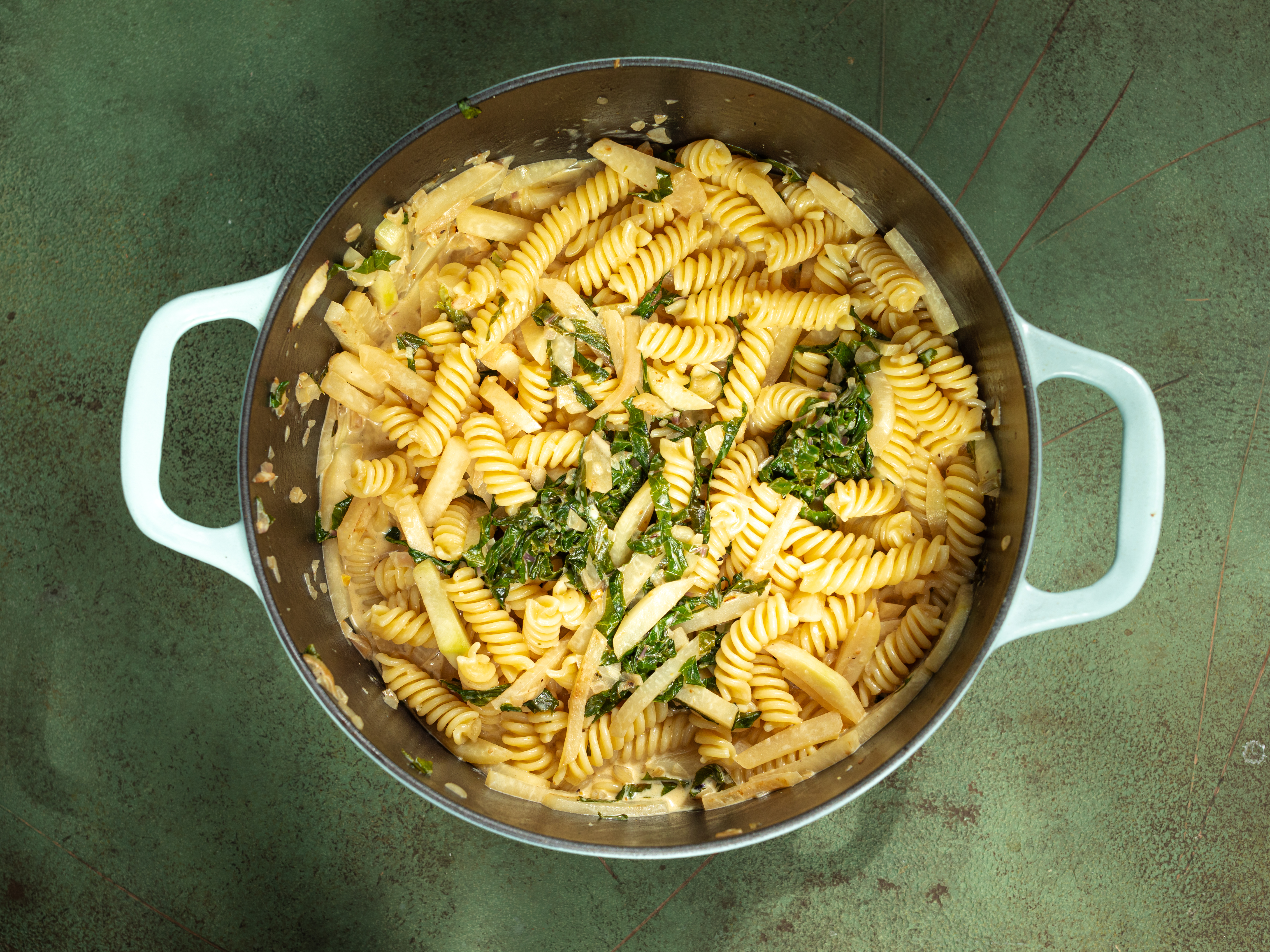 Schritt 3: Sauce und Nudeln mischen