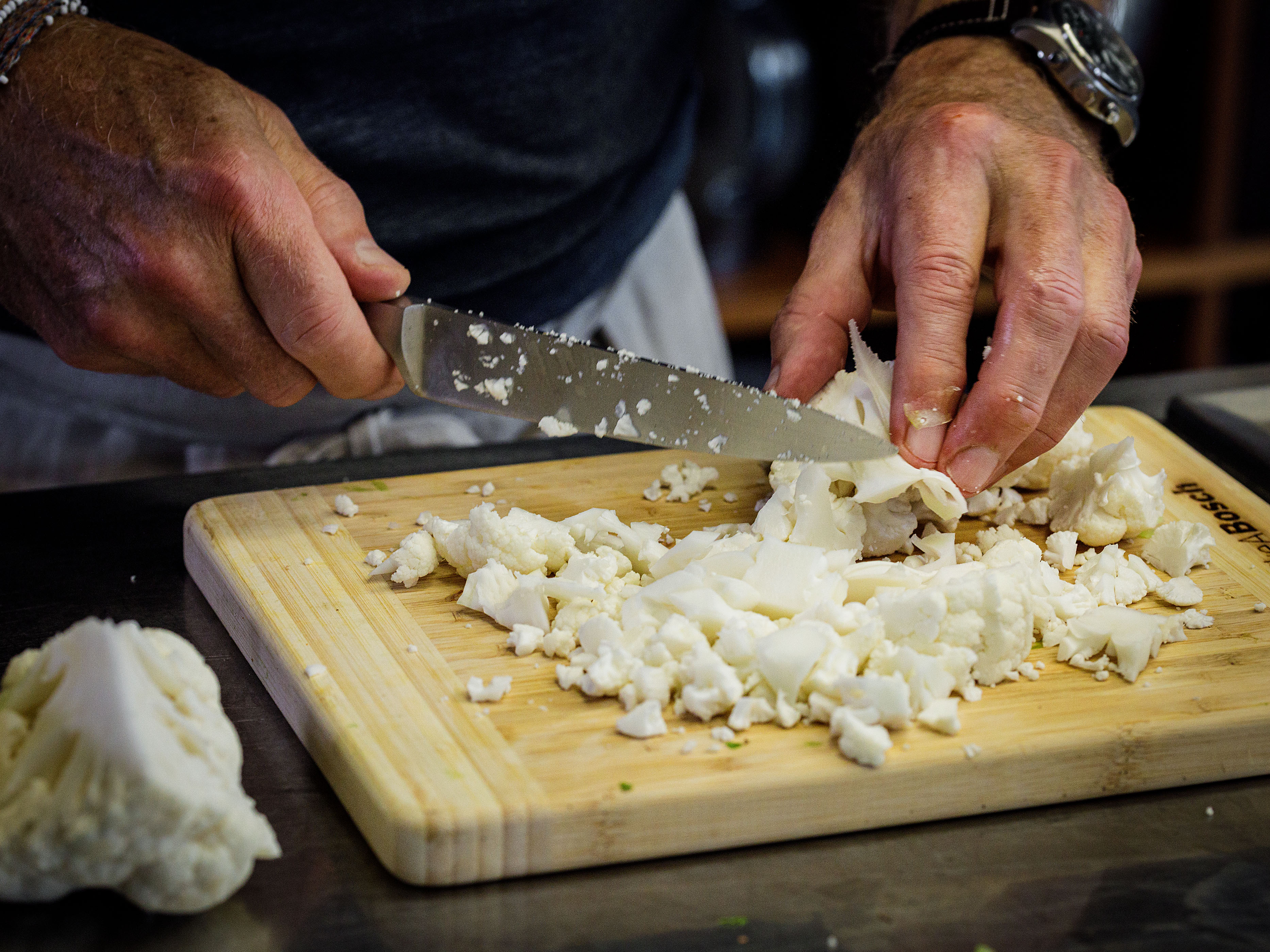 Schritt 1: Gemüse für Vegetarisches Ragù Bolognese vorbereiten 