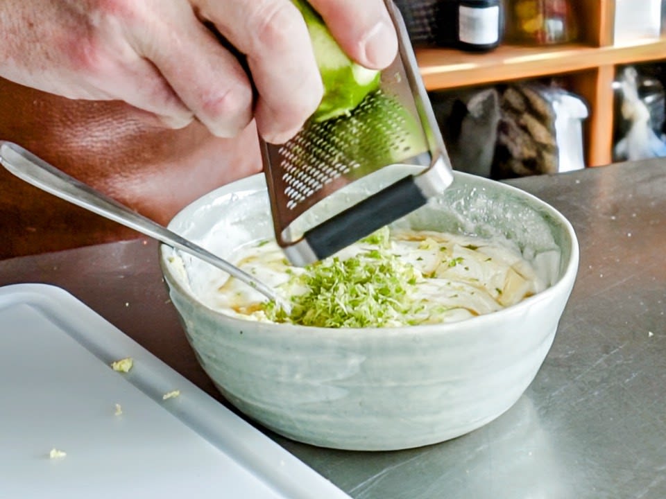 Schritt 1: Joghurt Ingwer Crème zubereiten und kühl stellen