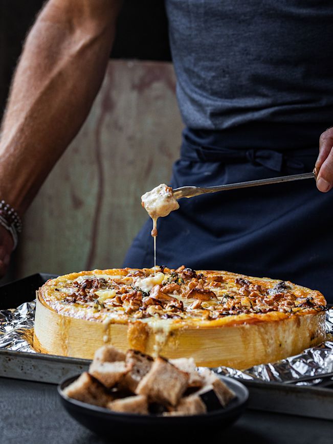 Vacherin Mont d'Or au Four Rezept Vacherin Mont d'Or au Four Rezept