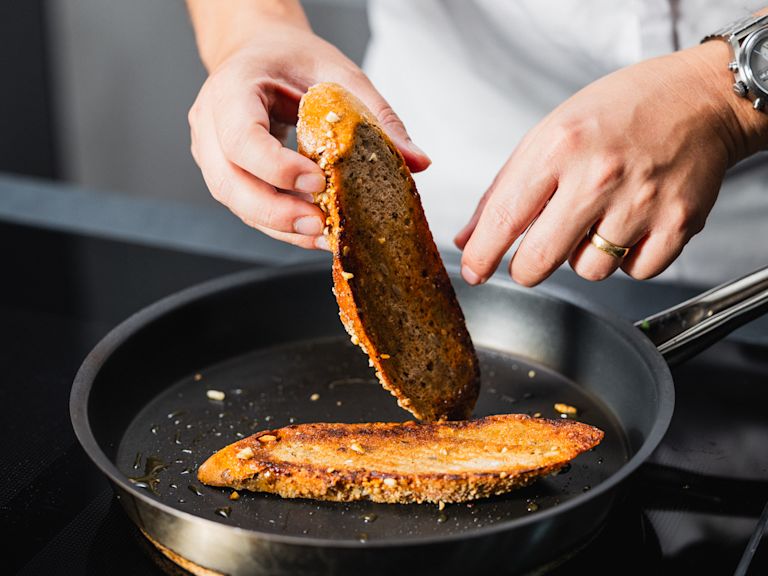 Schritt 1: Brot rösten Schritt 1: Brot rösten