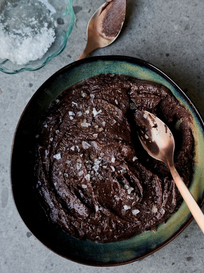 Bittersüsse Scholokadenmousse mit Fleur de sel Rezept Bittersüsse Scholokadenmousse mit Fleur de sel Rezept