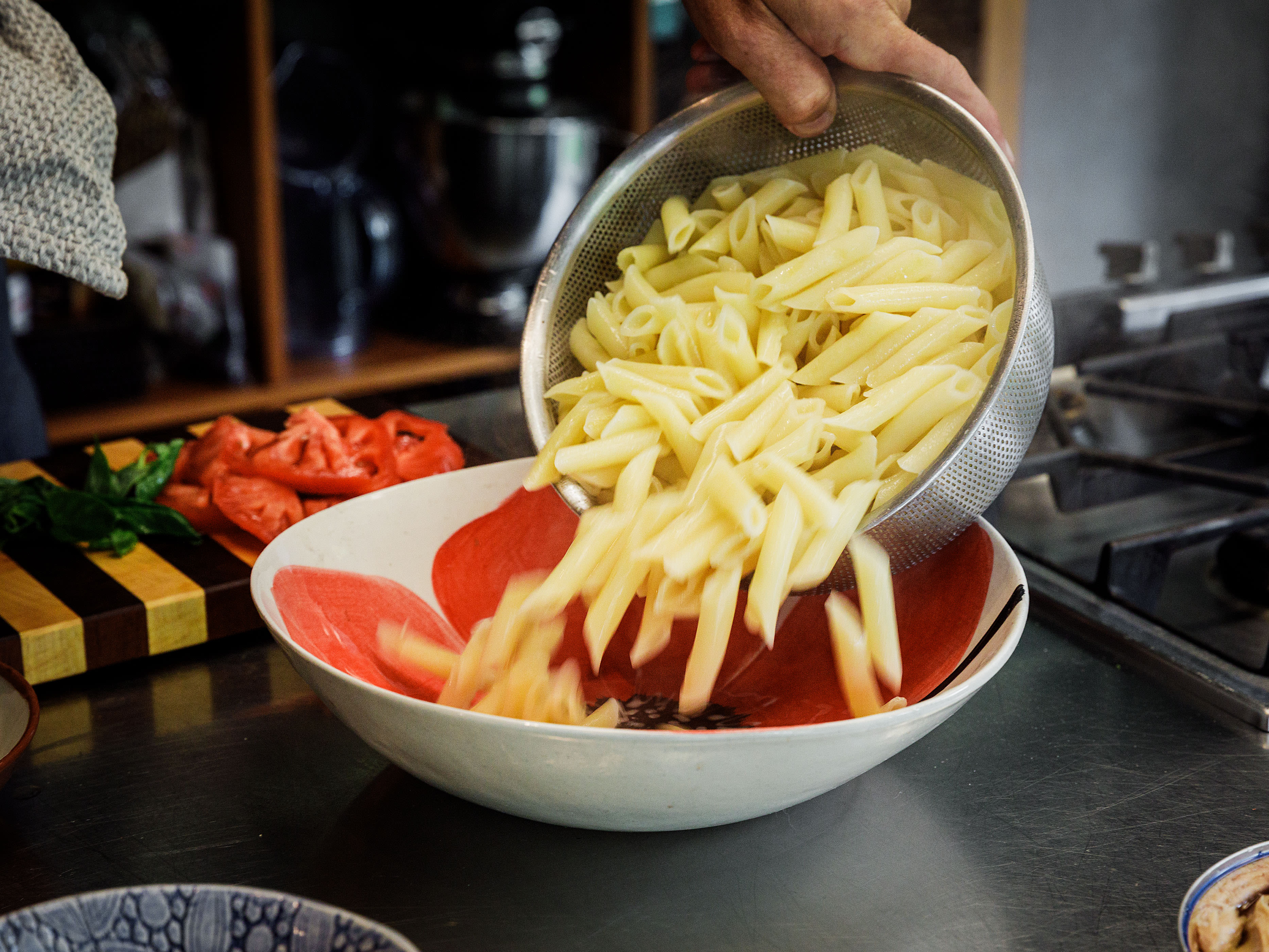 Schritt 1: Pasta für Sommerlichen Pasta-Salat kochen 