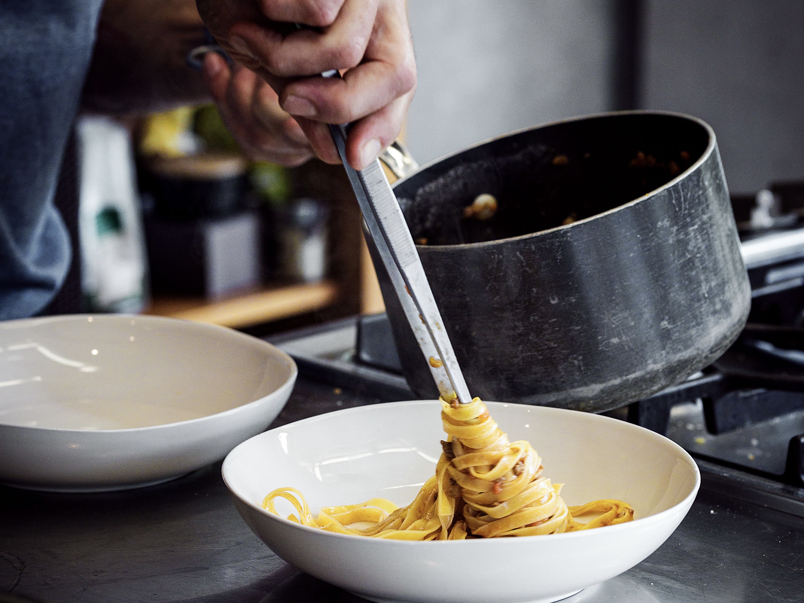 Schritt 4: Pasta für Ragu di Manzo kochen und servieren 