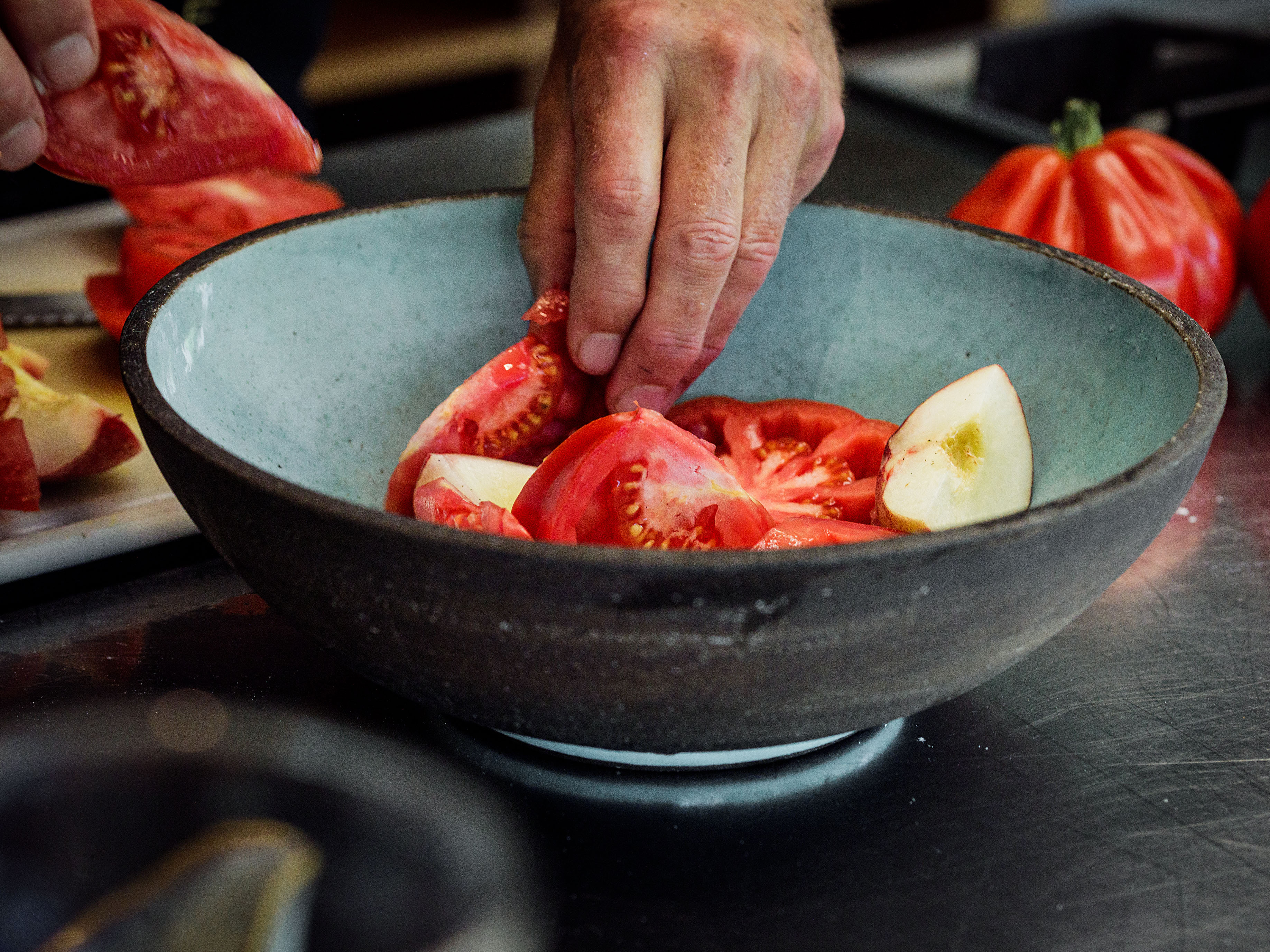 Schritt 2: Ochsenherz-Tomaten-Salat anrichten 