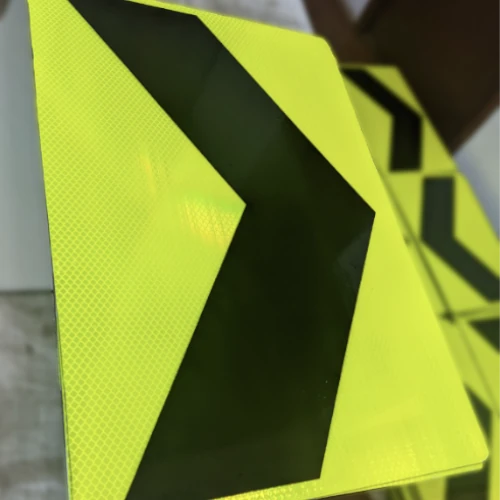 chevron con lamina reflectiva de alta intensidad