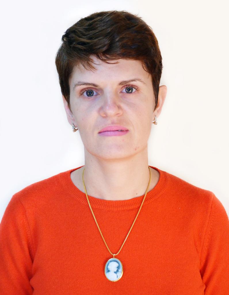 Dr. Cristina Tudoran