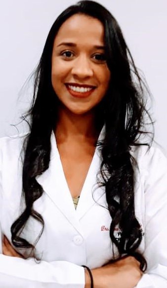 Dr. Ana Carolina Coelho de Oliveira