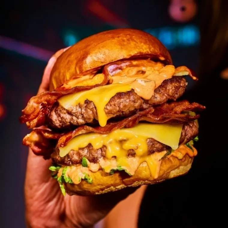 fb-steakhouse-burger