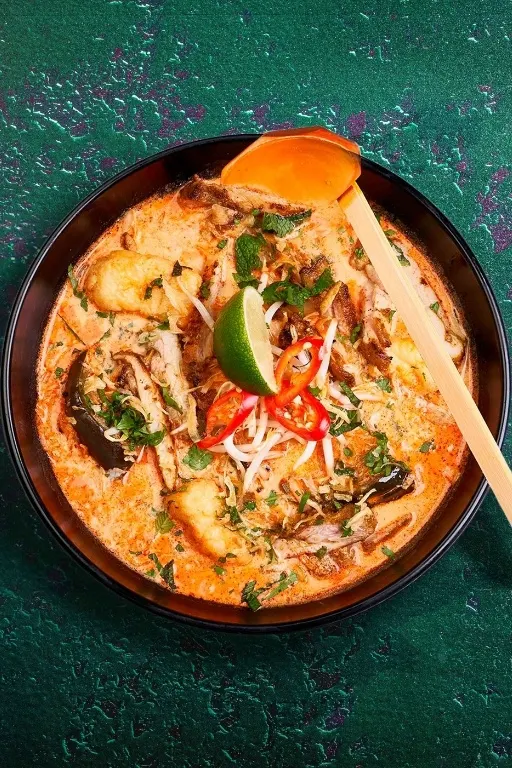 High-protein Southeast Asian bowl