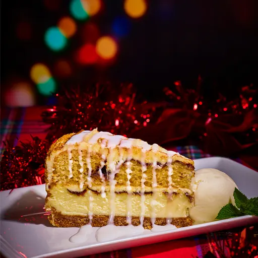 Cinnamon Bun Cheesecake