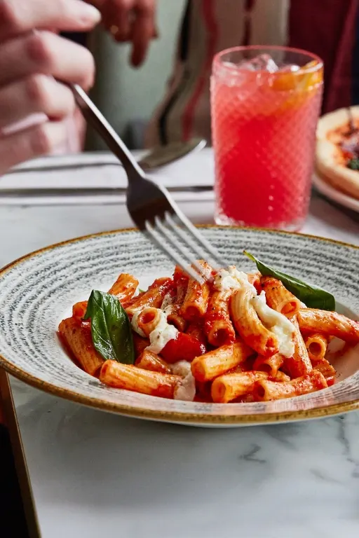 BI - 02 Mains Pasta Pomodoro Mobile