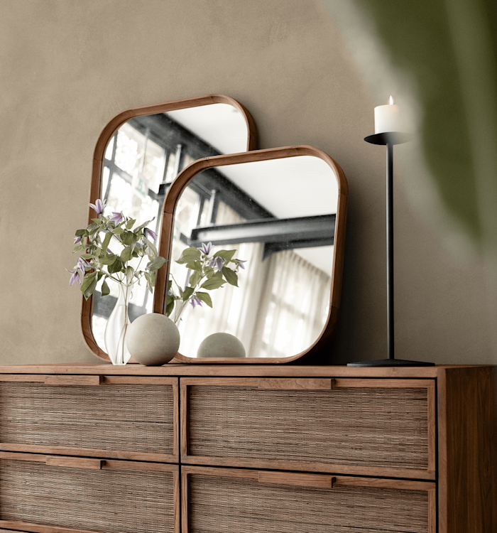 Opral Mirror