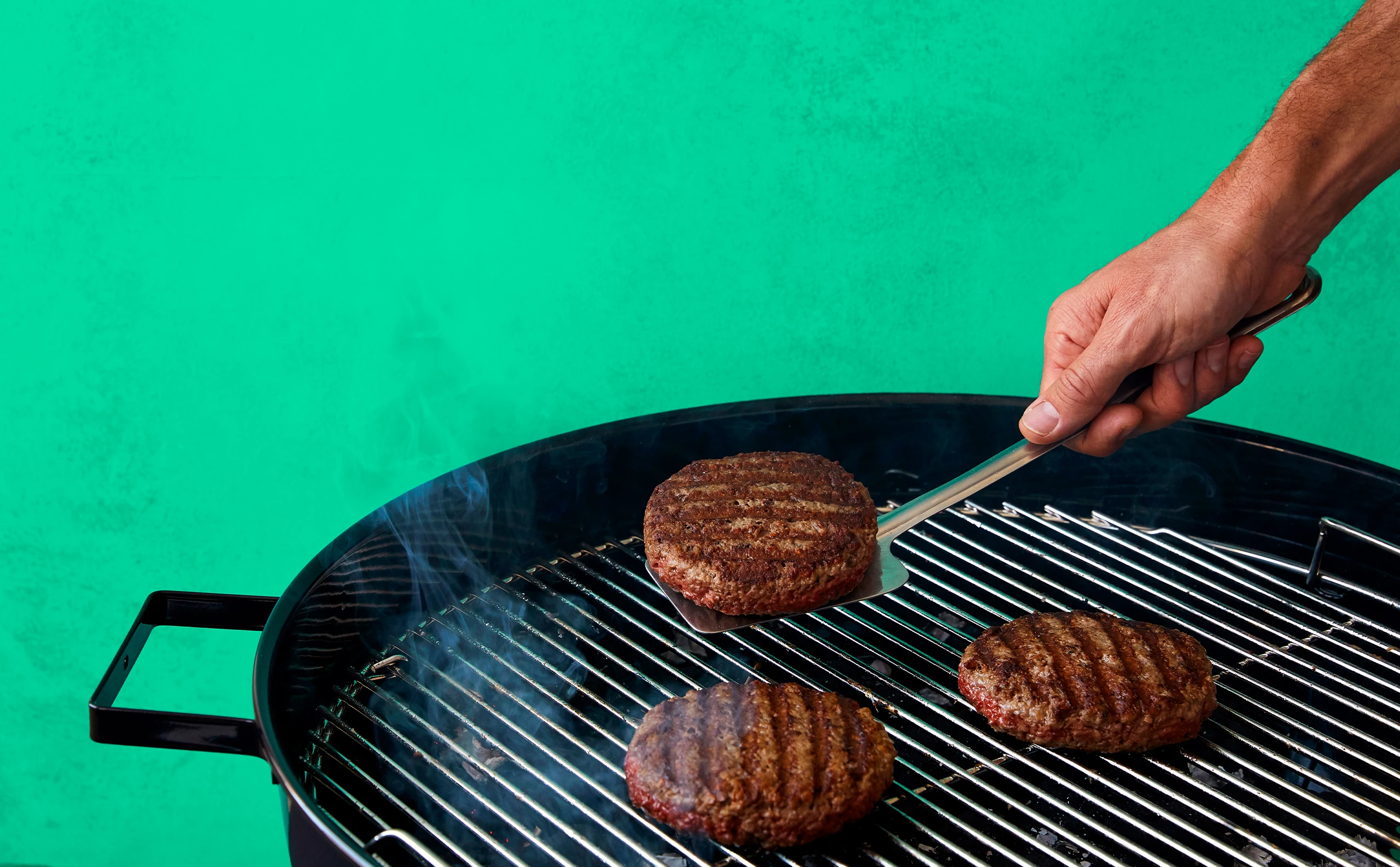 How to grill burgers on a propane grill for summer barbecues