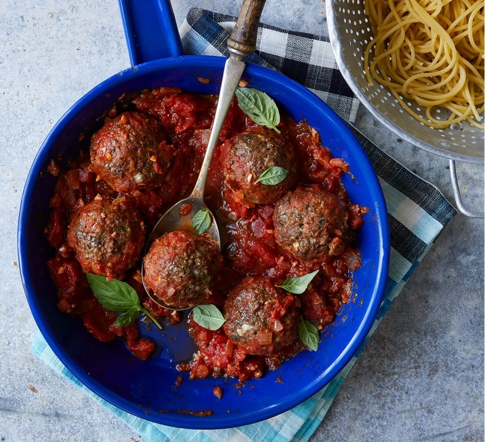 Easy Impossible foods Meatballs Recipe made with Impossible Burger served in a blue bowl Easy Ground Beef Recipes with Few Ingredients