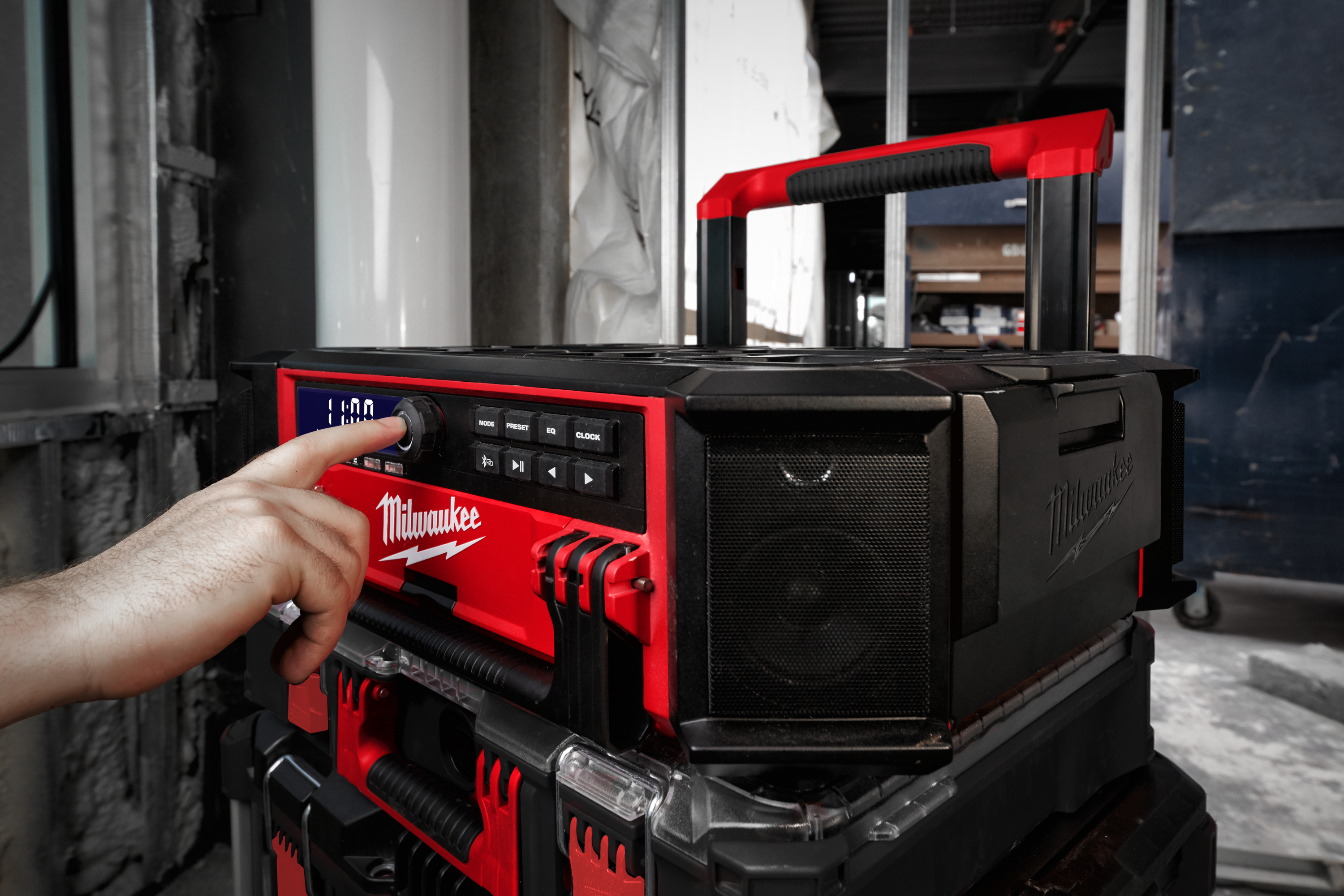 PACKOUT Radio--App 3