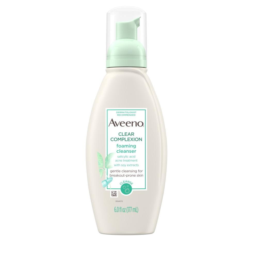 AVEENO® Clear Complexion Foaming Soap-Free, Oil-Free Cleanser