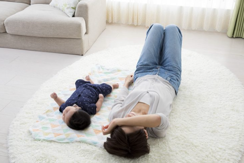 赤ちゃんとゴロゴロ 赤ちゃんとゴロゴロ