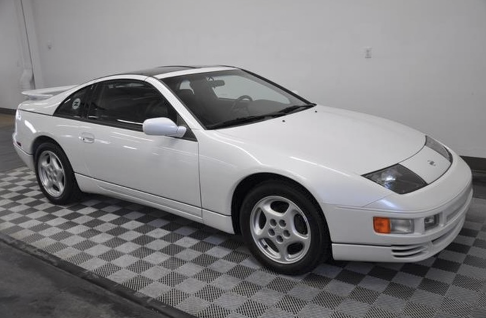 Car 300zx-white-tt-car