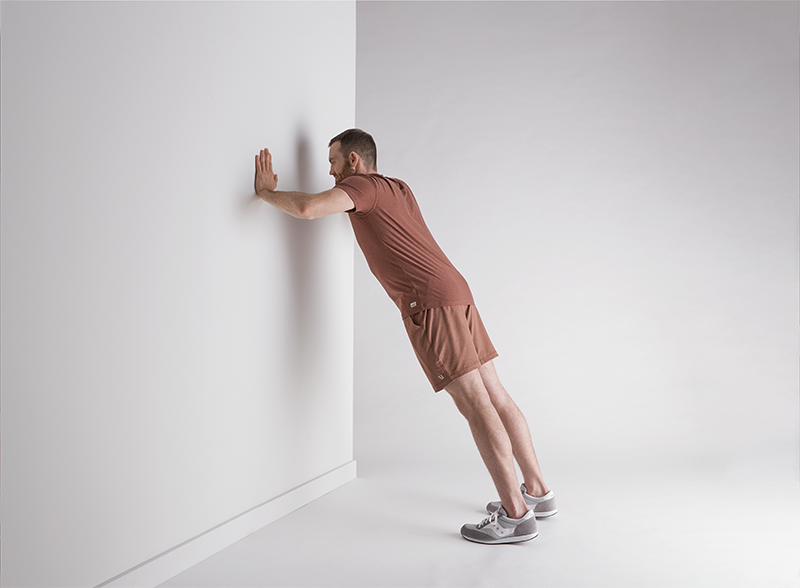 How to do wall push-ups: a Hinge Health guide