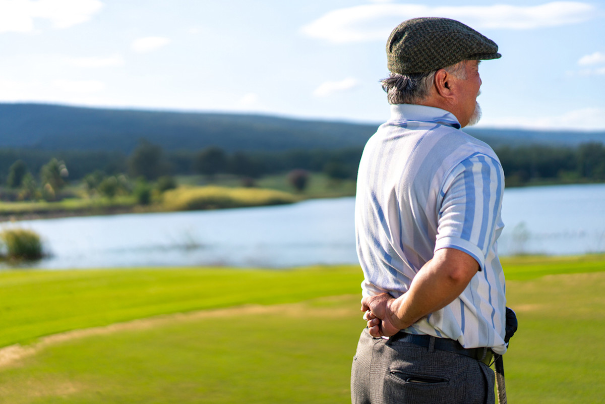 Golf and back pain: causes, exercises, and tips for relief