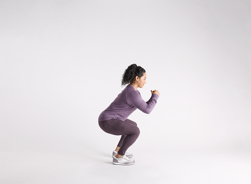 squats-claudia-hold