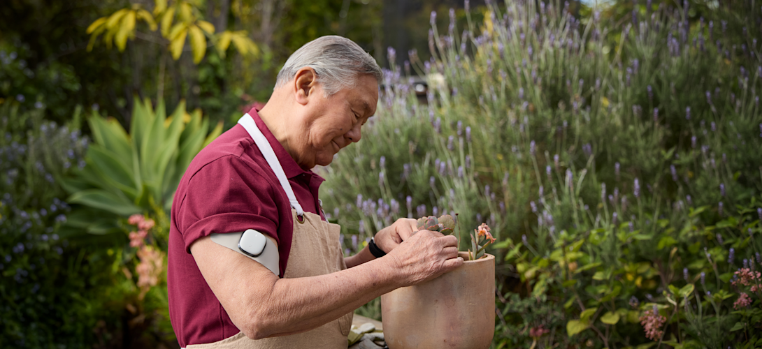 Women gardening with an enso device on