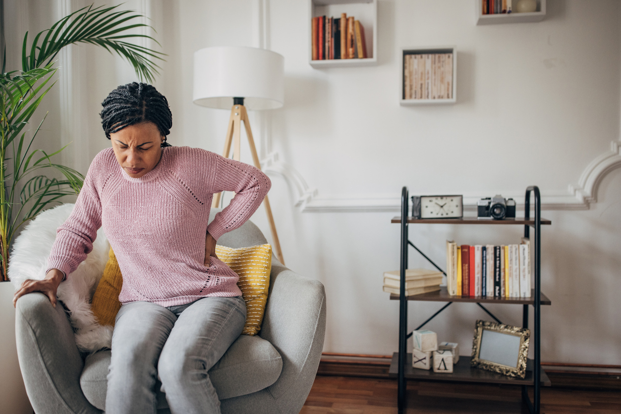 How to treat a stiff back, according to physical therapists