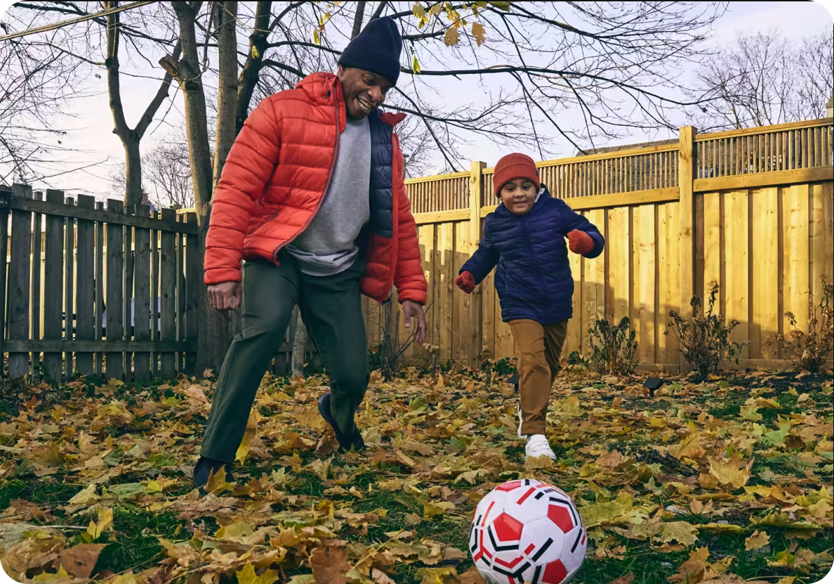 Member playing with child after Hinge Health