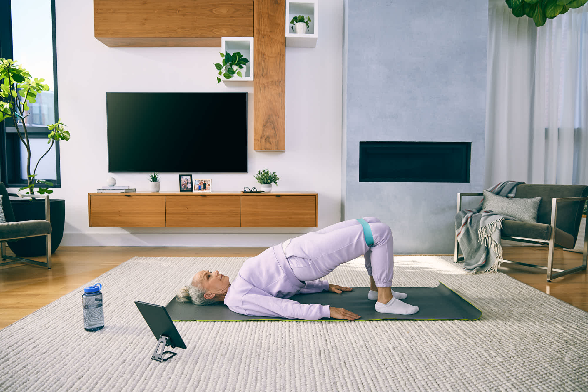 The safe way to do yoga for back pain - Harvard Health