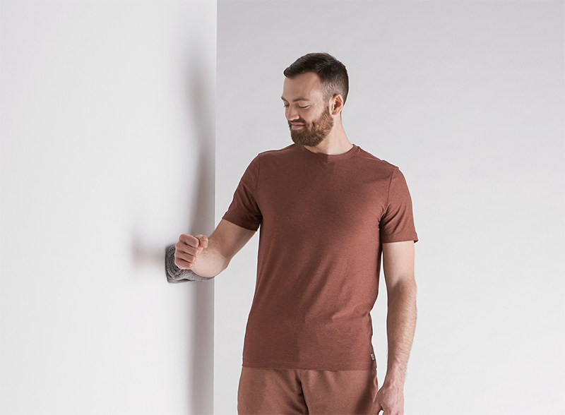 5 shoulder isometric exercises for strong, steady movement