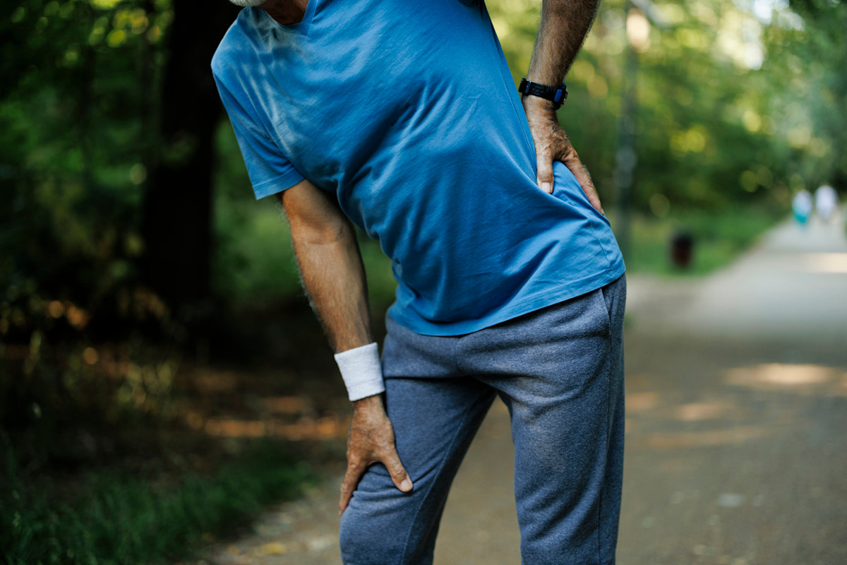 Why do I get both hip and knee pain? Causes, treatments, and exercises