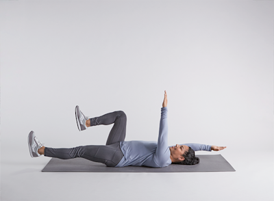 How to Do the Dead Bug Exercise: Tips and Variations