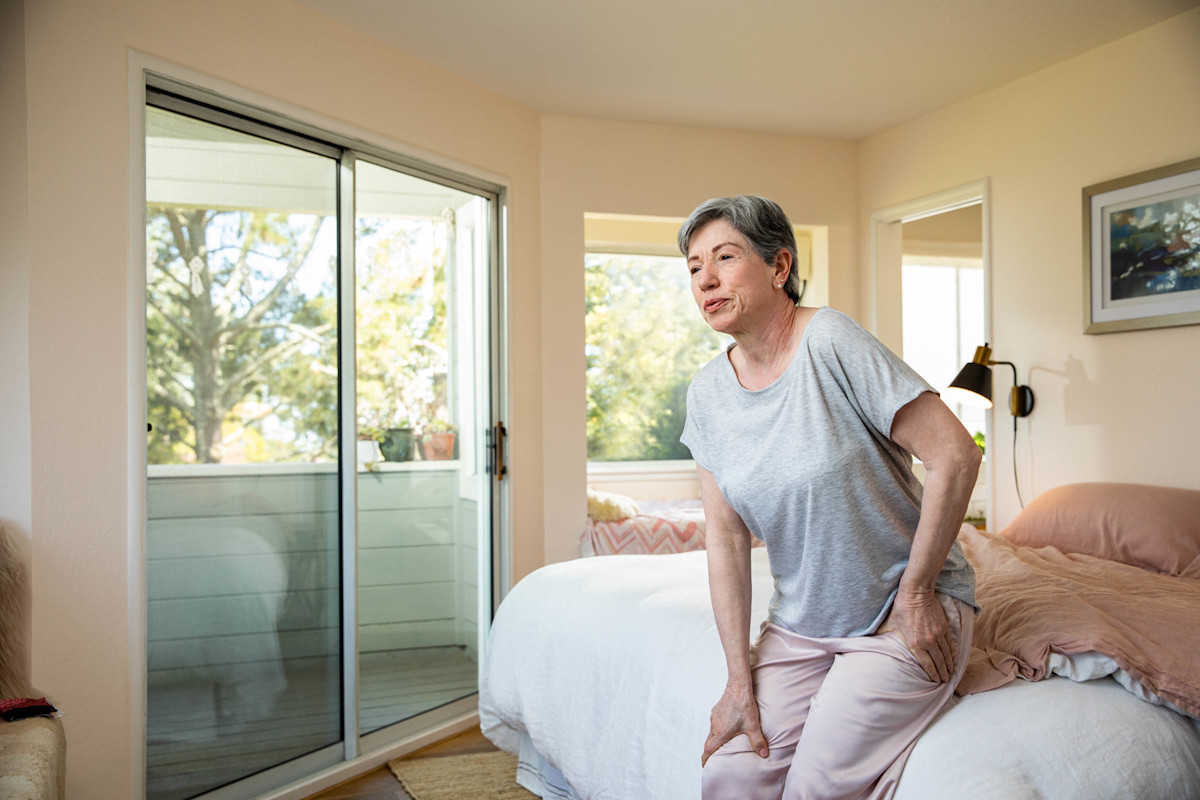 Hip pain when sitting: best treatments and exercises