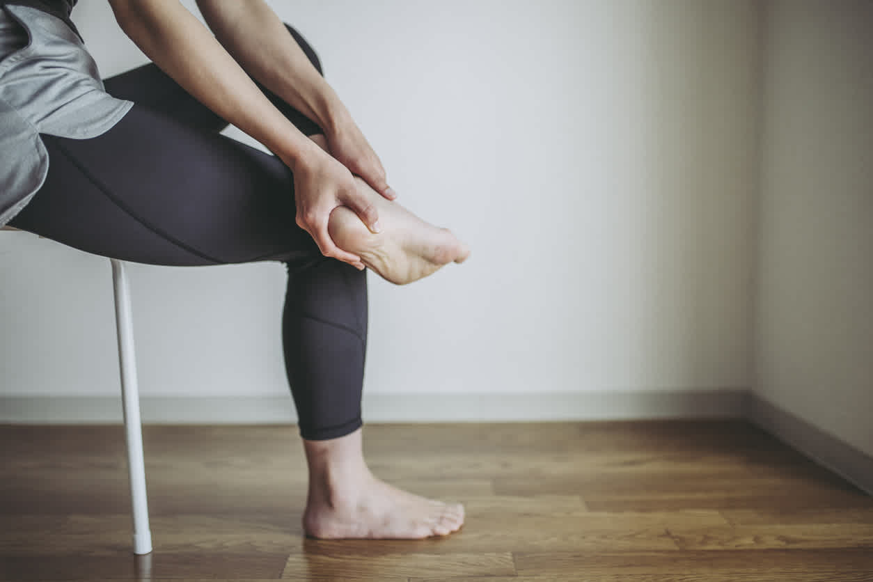 How to recover from leg and foot pain? Are there any yoga