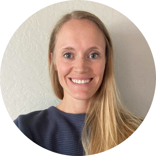 Elle Carlson, PT, DPT head shot