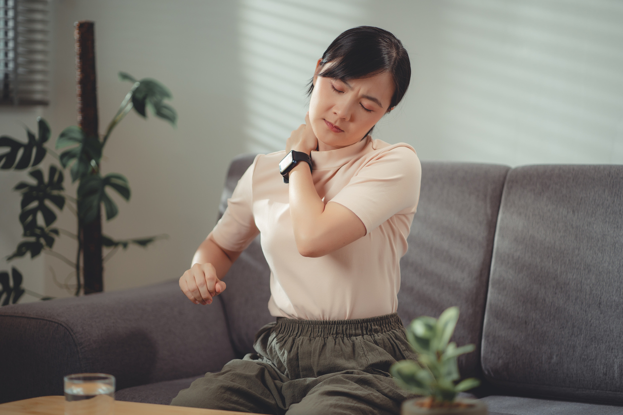How to Treat Neck and Shoulder Pain, According to Physical Therapists