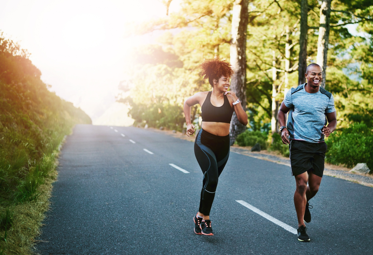 couple-running-for-knee-health