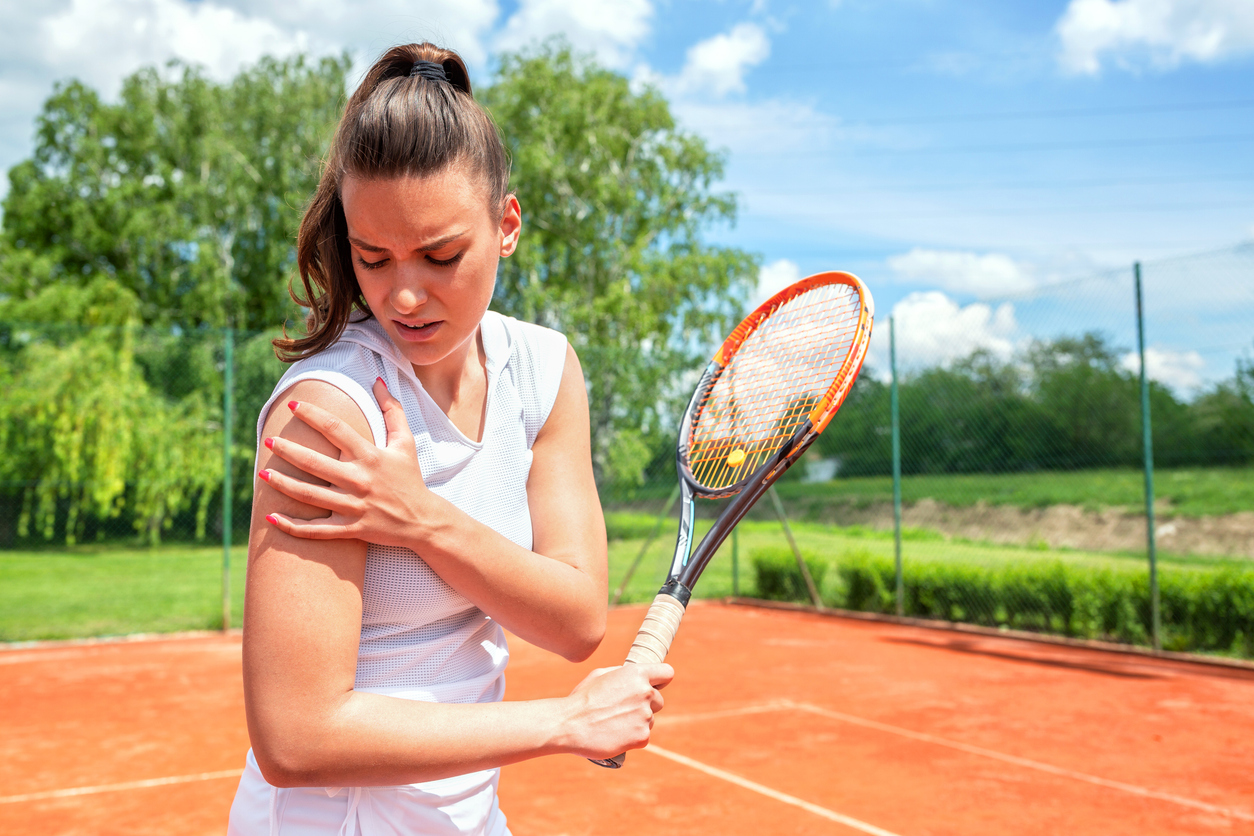Tennis shoulder pain: causes and exercises to relieve symptoms