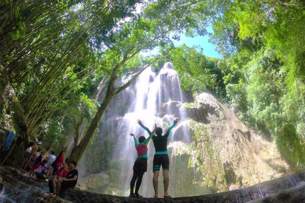 ツマログ滝でリラックス